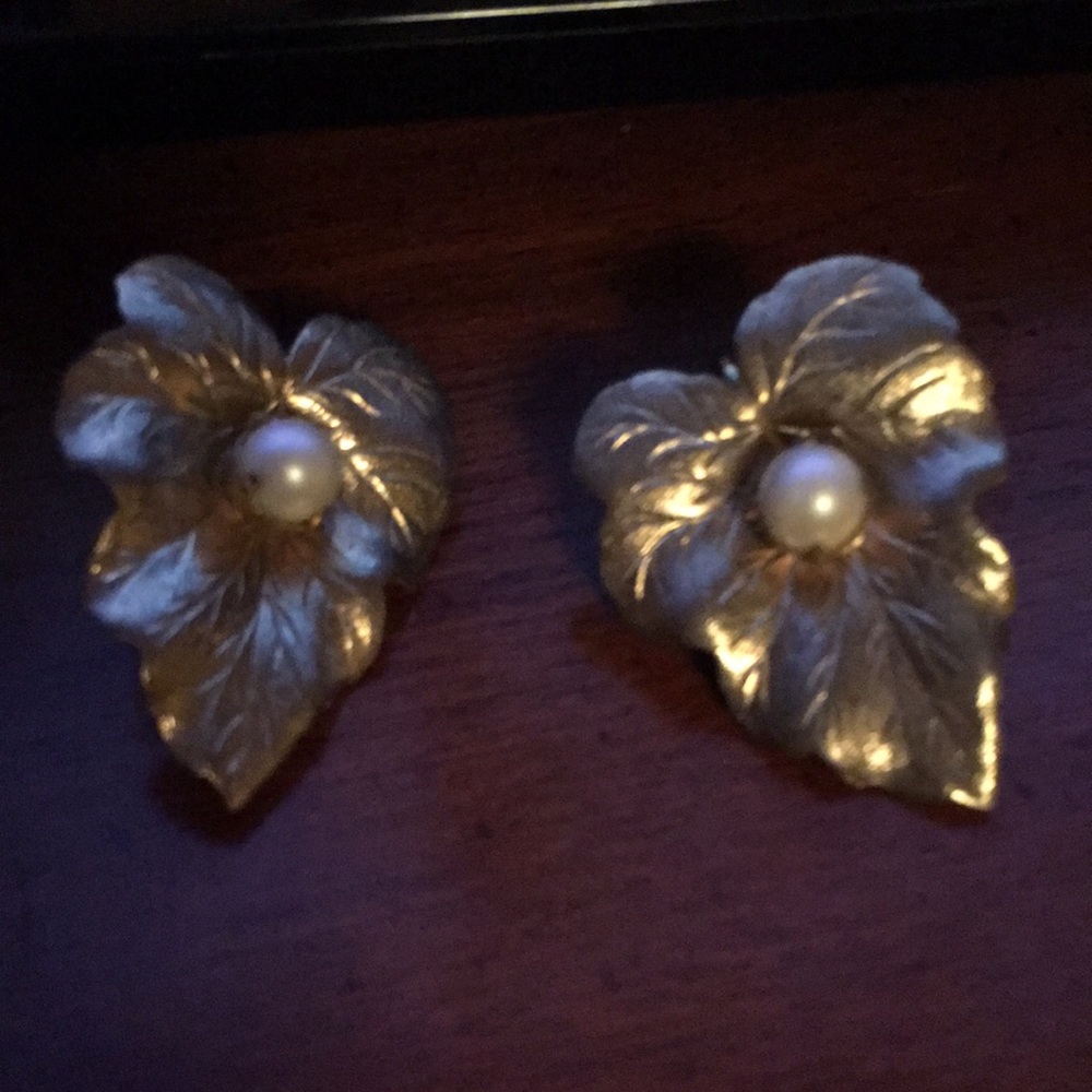 Clip on earrings